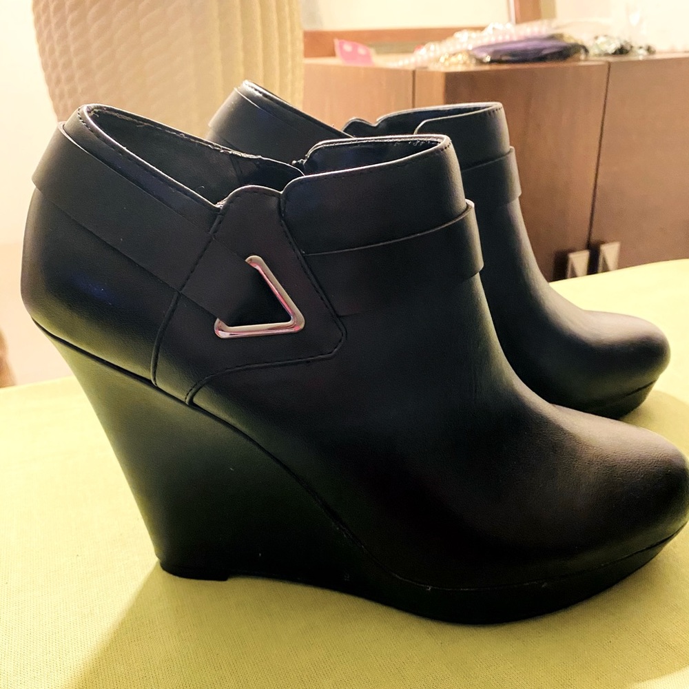 Bar III Black Booties